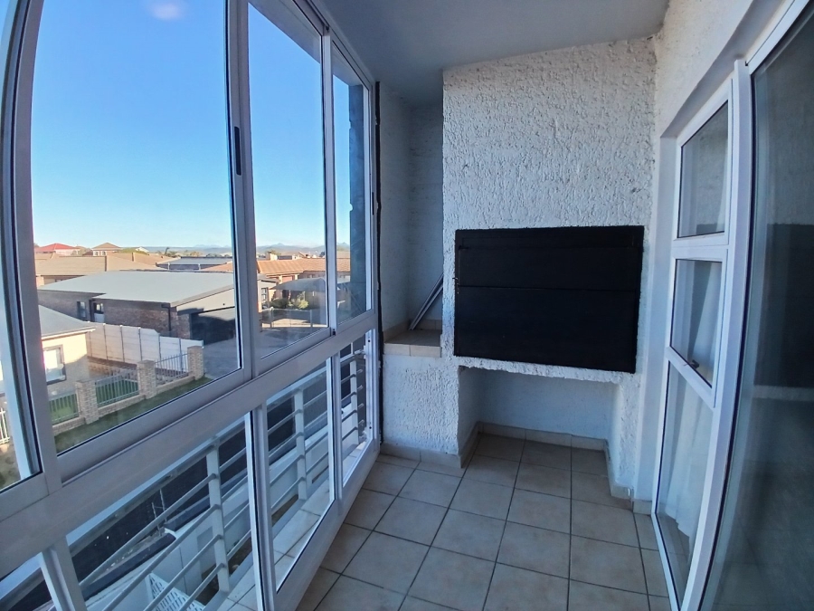 2 Bedroom Property for Sale in Reebok Western Cape